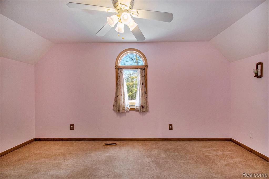 789 Lakeshore Drive, Gladwin, MI 48624 — Photo 10