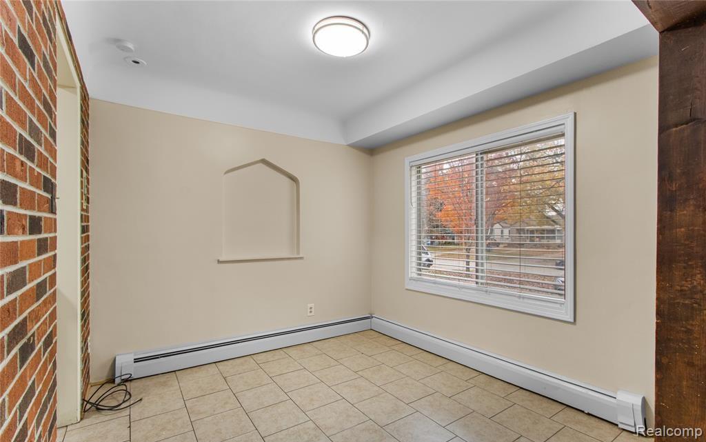 7305 N Silvery Lane, Dearborn Heights, MI 48127 — Photo 5