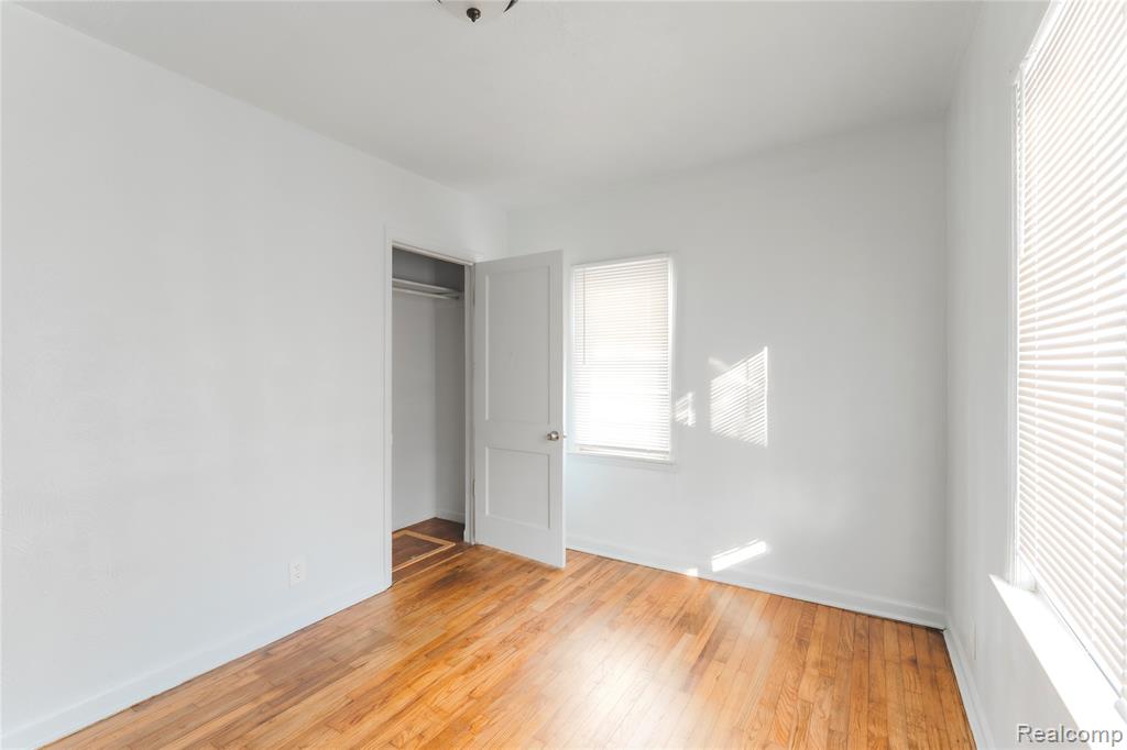 4524 Fleming Street, Dearborn Heights, MI 48125 — Photo 12