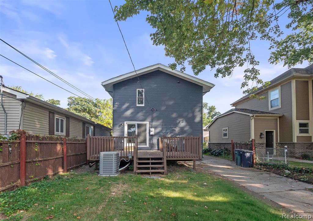 716 Hawthorn Avenue, Royal Oak, MI 48067 — Photo 22