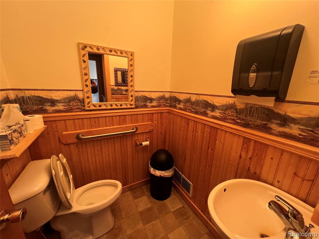 321 W John Street, Newberry, MI 49868 — Photo 19
