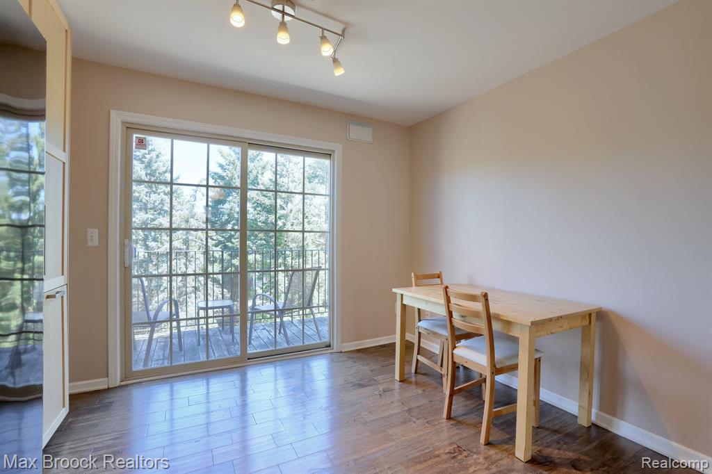 39440 SPRINGWATER Drive, Northville, MI 48168 — Photo 9