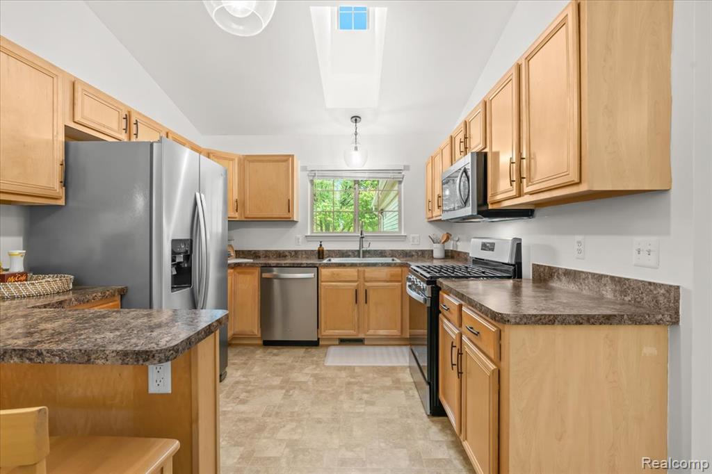 4685 Summer Ridge Drive, Howell, MI 48843 — Photo 5