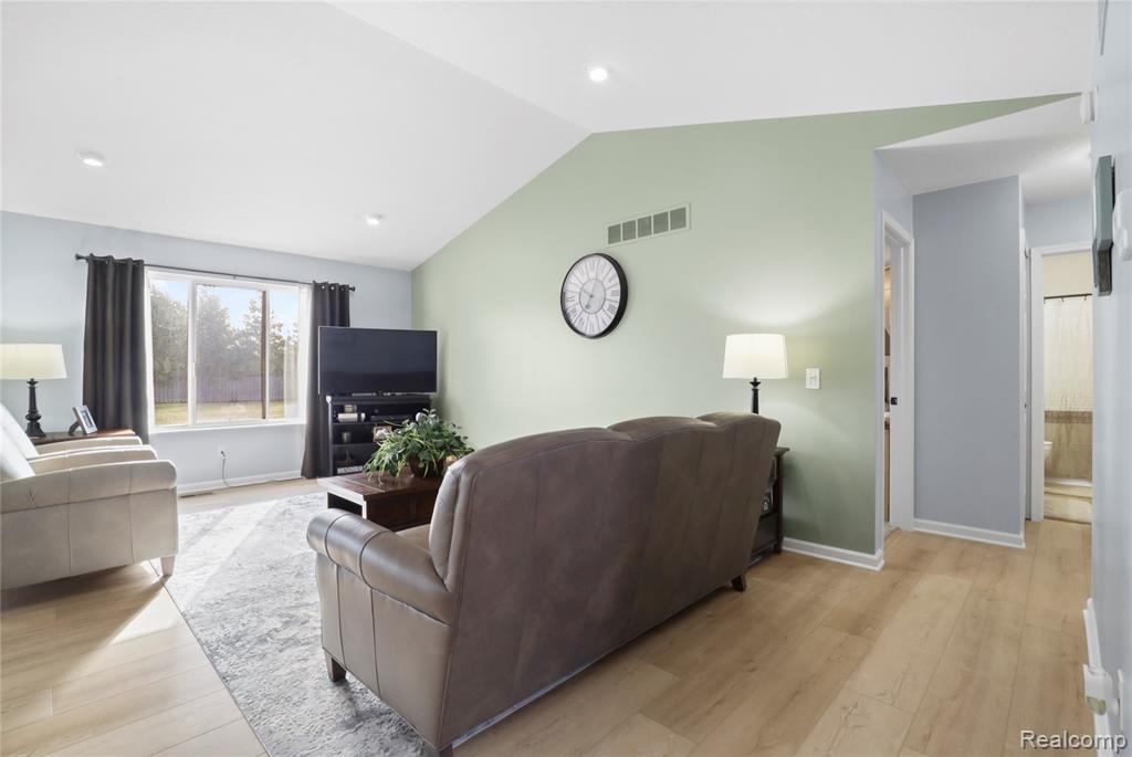 8010 Corbin Court, Mount Morris, MI 48458 — Photo 4