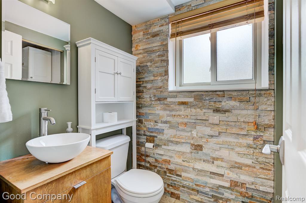 6672 Devonshire Drive, Canton, MI 48187 — Photo 21