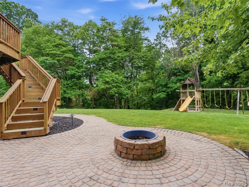 5454 Creekmonte Drive, Rochester, MI 48306 — Photo 57