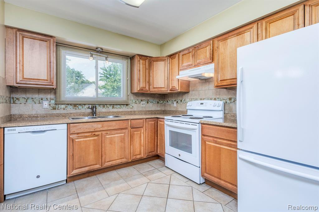 450 BILLINGSGATE, C, Bloomfield Hills, MI 48301 — Photo 12