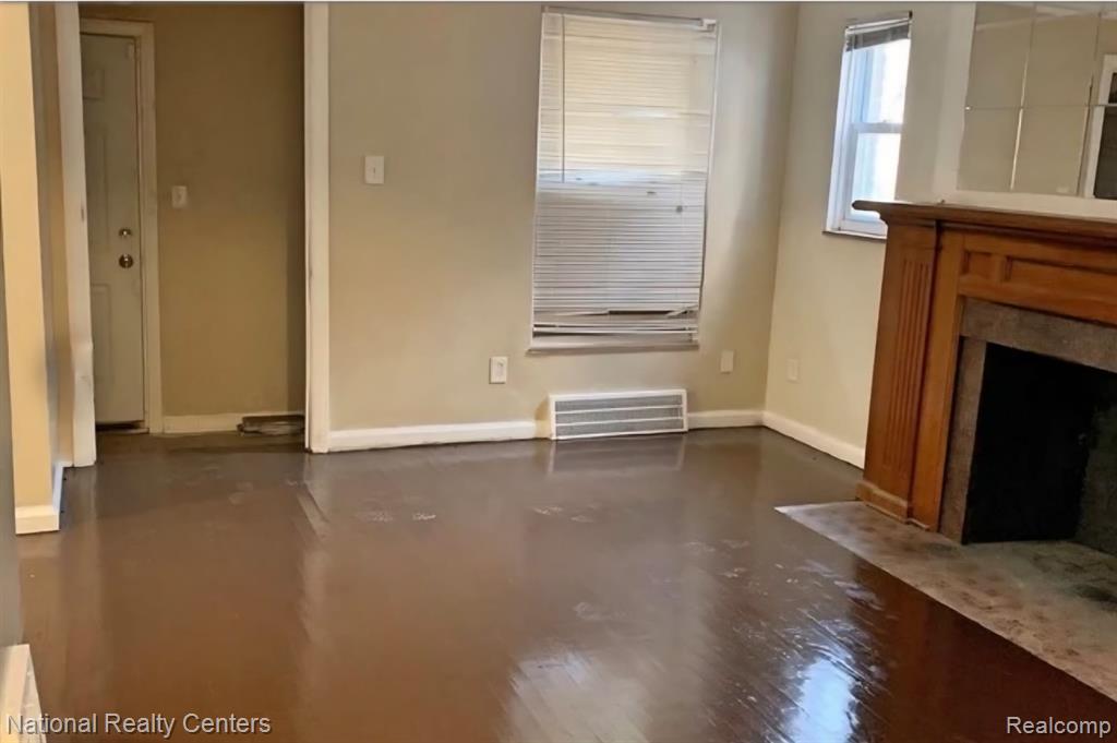 8227 Coyle Street, Detroit, MI, 48228