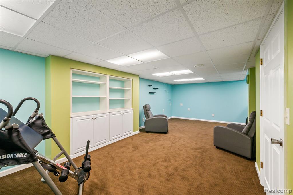 40312 Sugar Spring Drive, Sterling Heights, MI 48313 — Photo 39