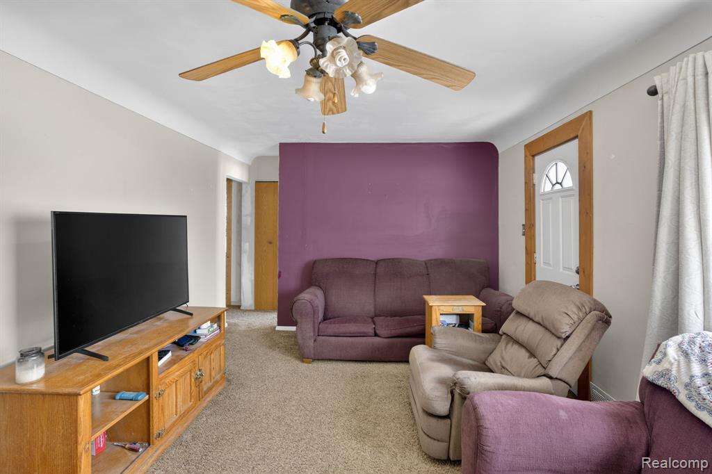 6074 Lennon Road, Swartz Creek, MI 48473 — Photo 8