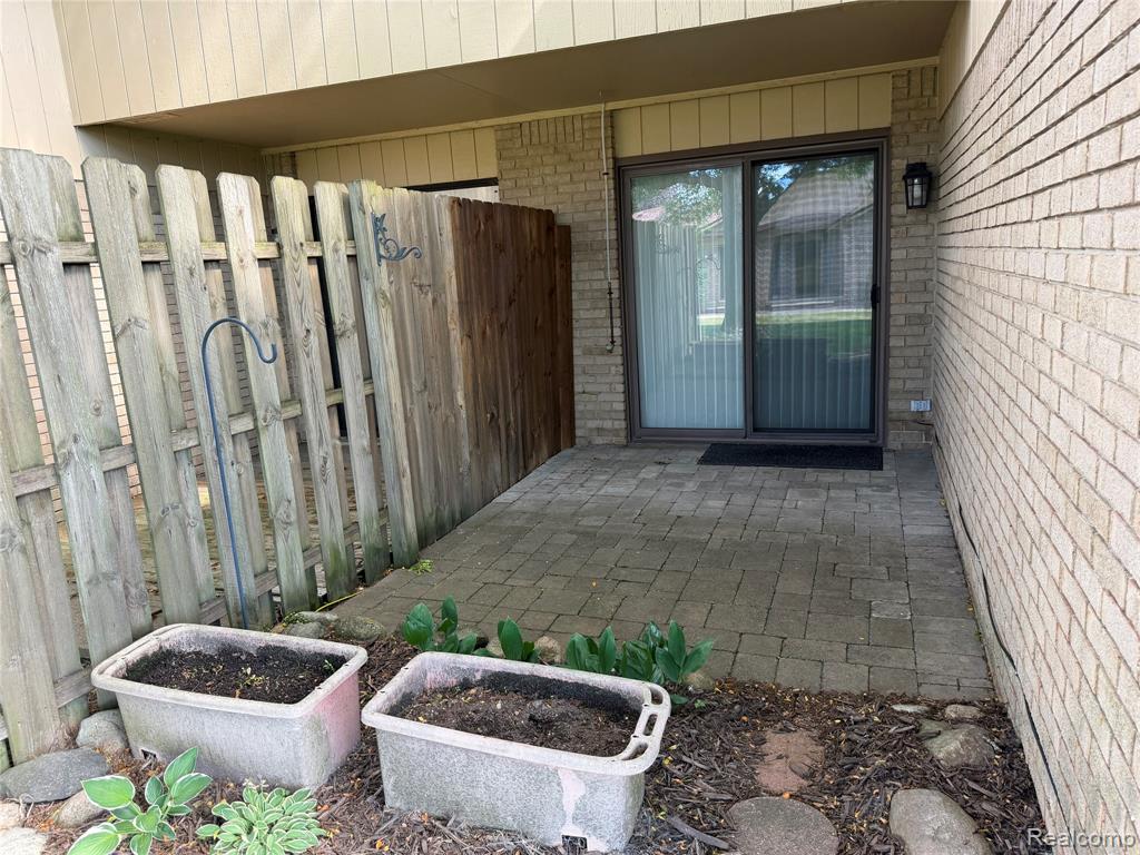 5220 W Utica Road, Utica, MI 48317 — Photo 5
