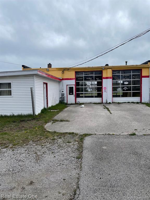 421 N STATE Street, Oscoda, MI 48750 — Photo 3
