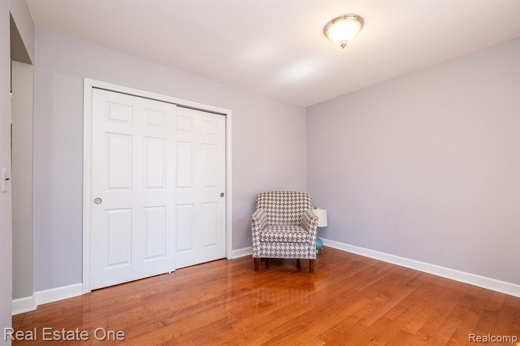 6534 RED CEDAR Lane, West Bloomfield, MI 48324 — Photo 8