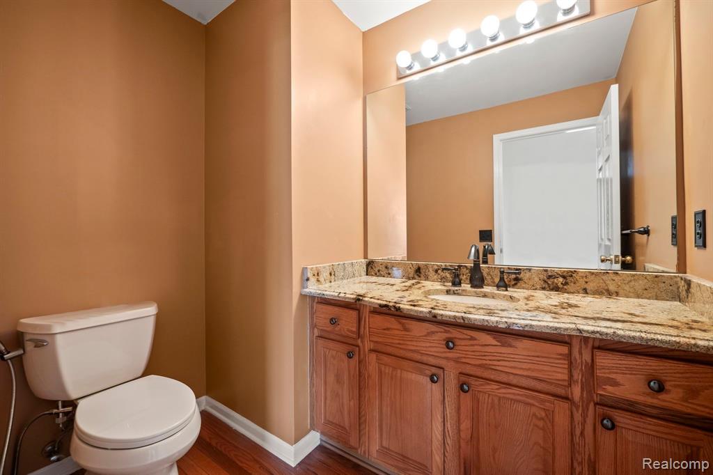 7850 TIMBERLANE Trail, West Bloomfield, MI 48323 — Photo 14