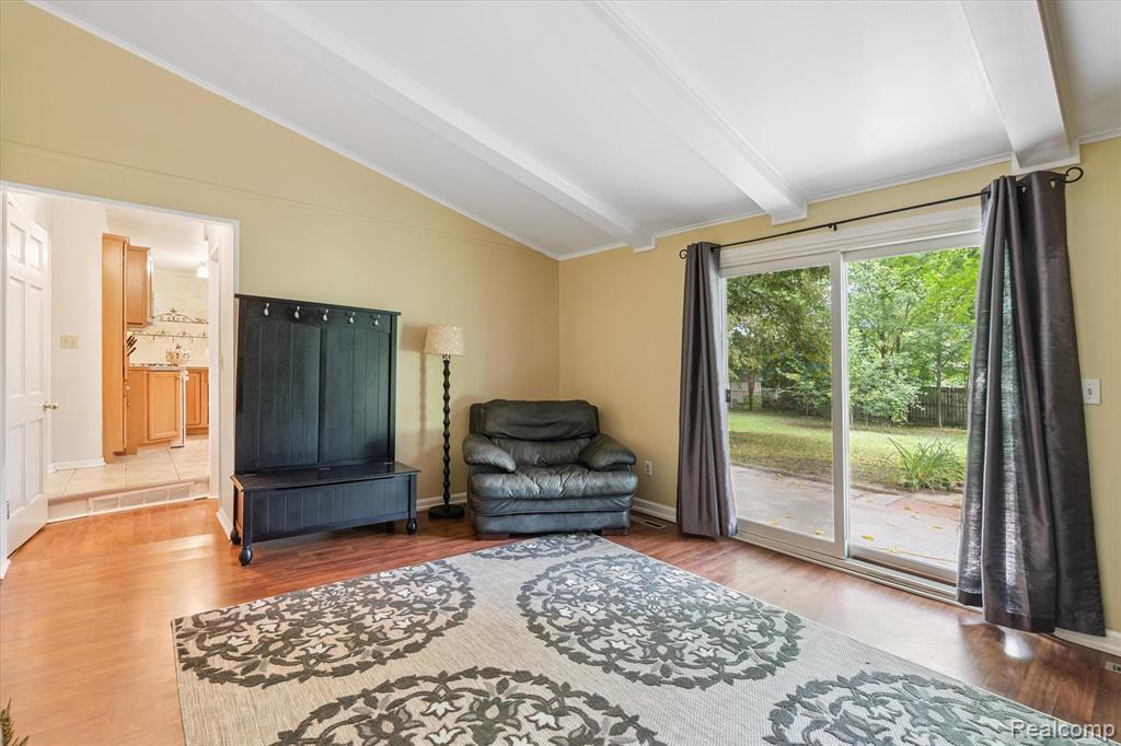 5374 Apple Hill Court, Flushing, MI 48433 — Photo 15