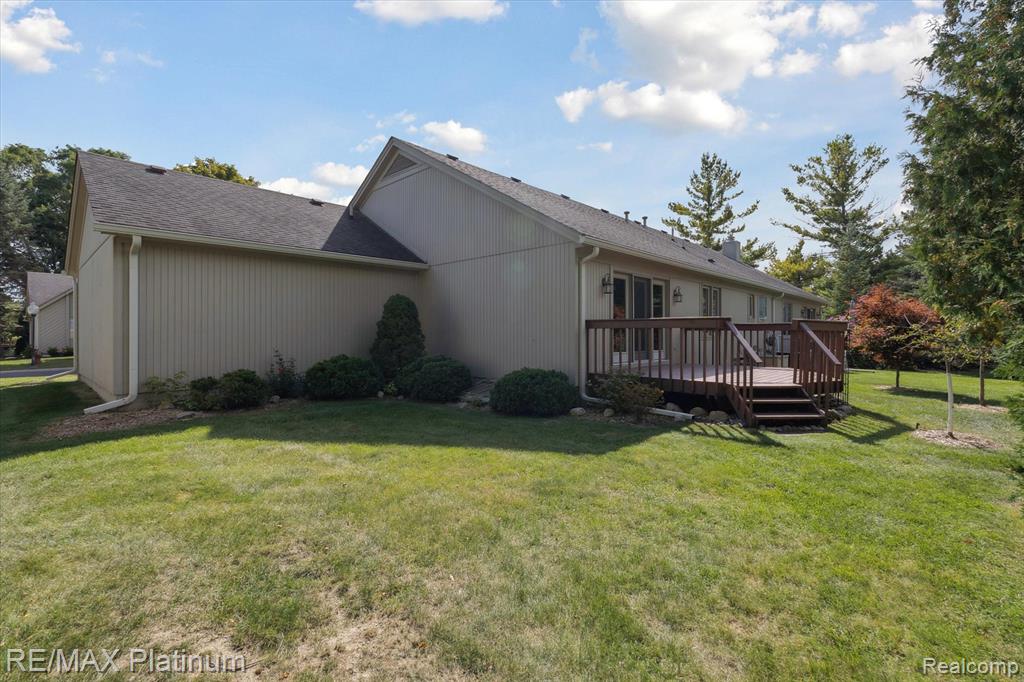 8230 Sawgrass Trail, Grand Blanc, MI 48439 — Photo 38