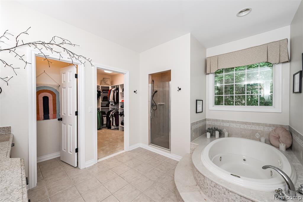3376 Oak Park Drive, Saline, MI 48176 — Photo 29