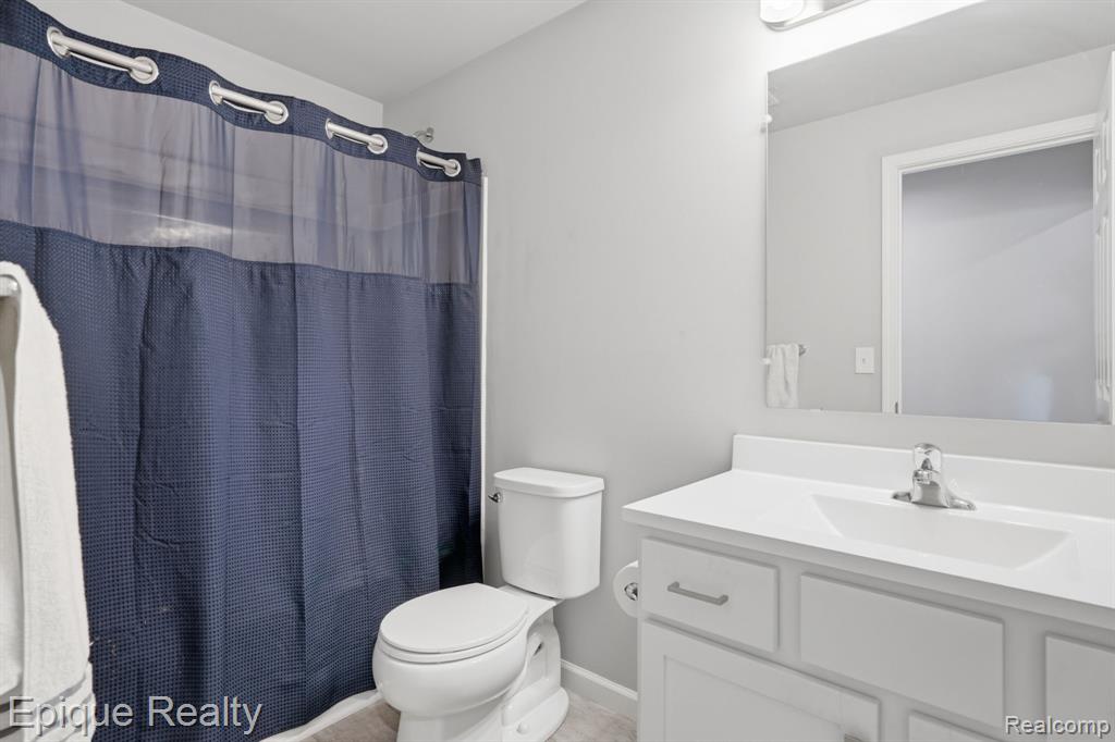7201 Primrose Lane, Grand Blanc, MI 48439 — Photo 9