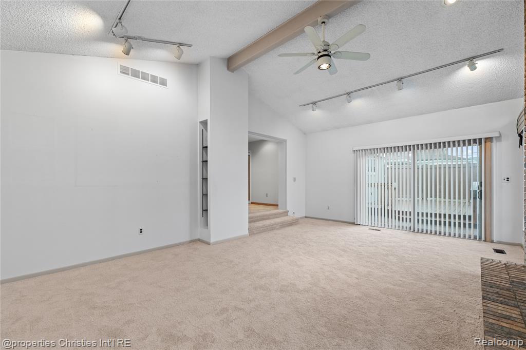 7479 Carrousel Boulevard, Westland, MI — Photo 29