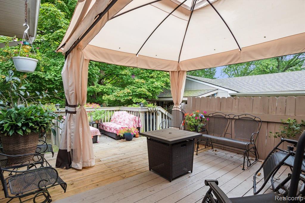 9940 MARTZ Road, Ypsilanti, MI 48197 — Photo 40
