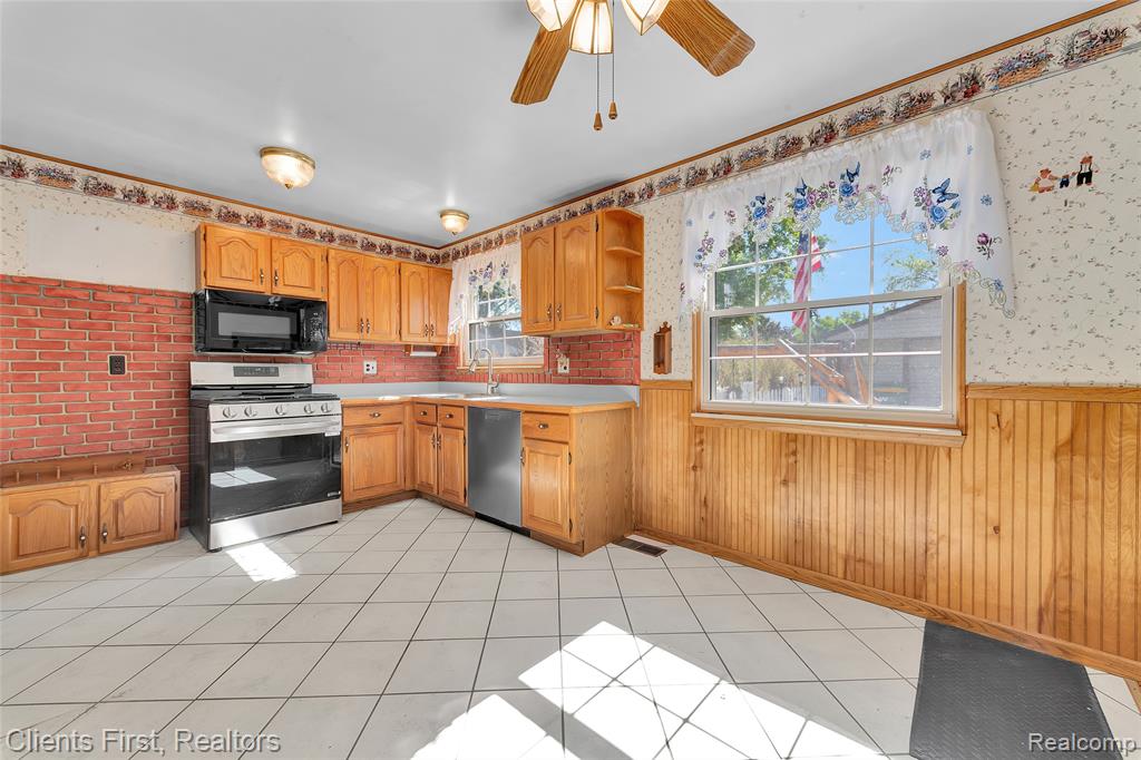 41527 Hamlin Street, Belleville, MI 48111 — Photo 10