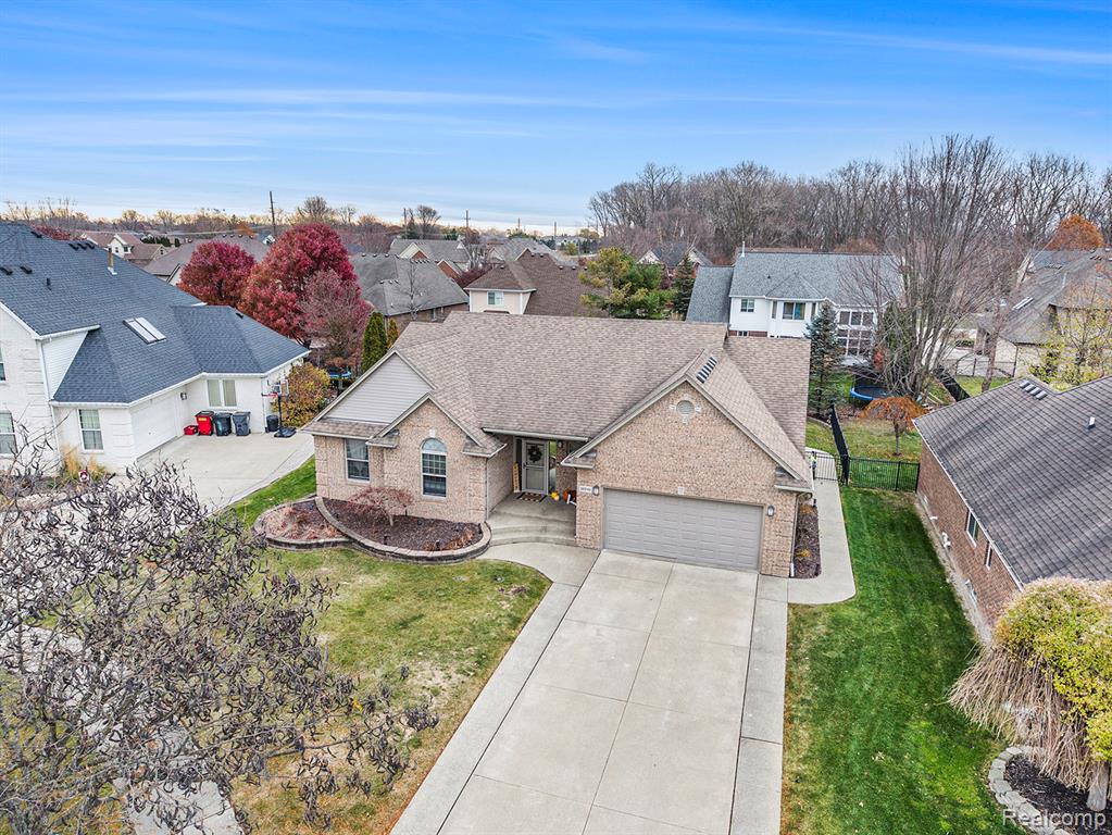 38846 Hampton Court, Harrison Township, MI — Photo 25