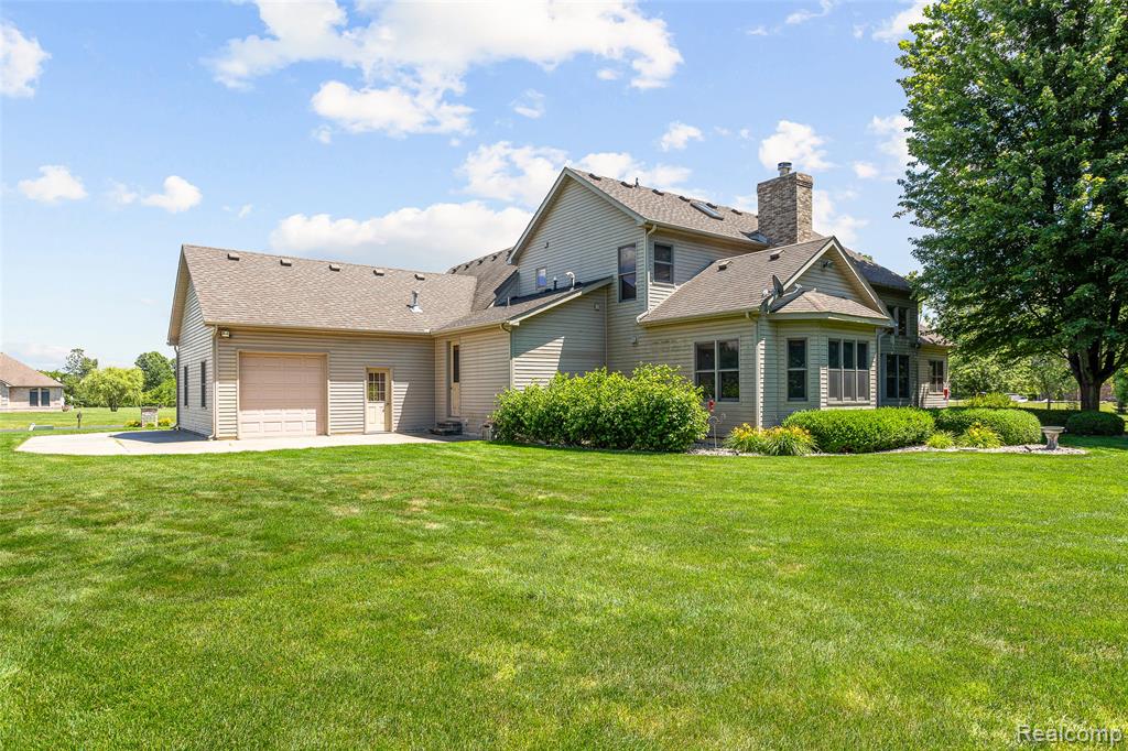 13733 Crooked Creek Lane, Carleton, MI 48117 — Photo 23