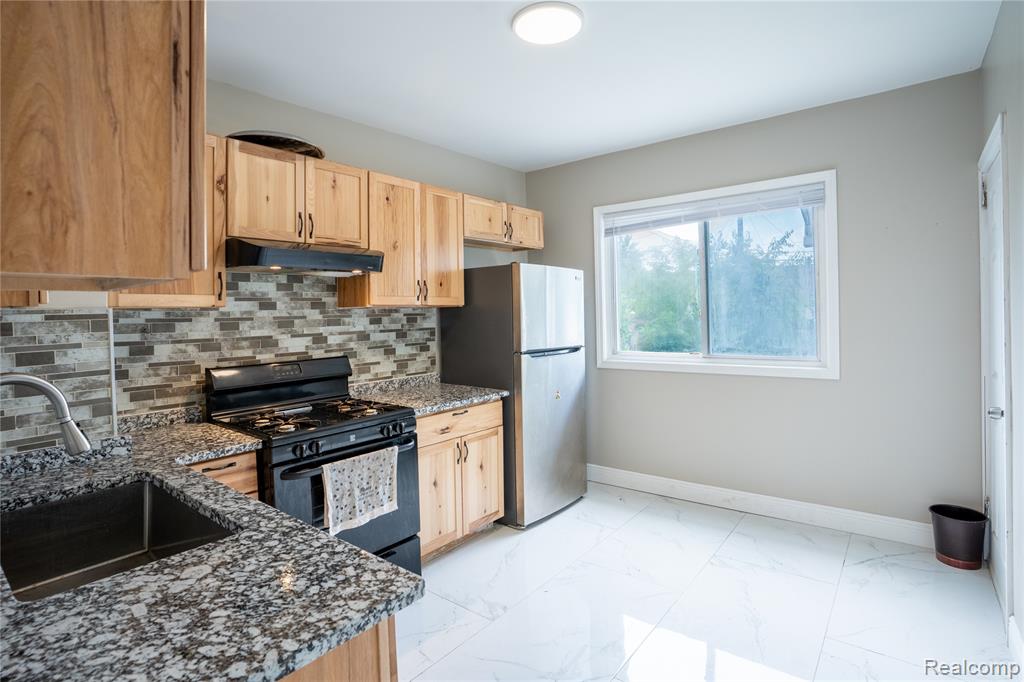 5725 Bingham Street, Dearborn, MI 48126 — Photo 7