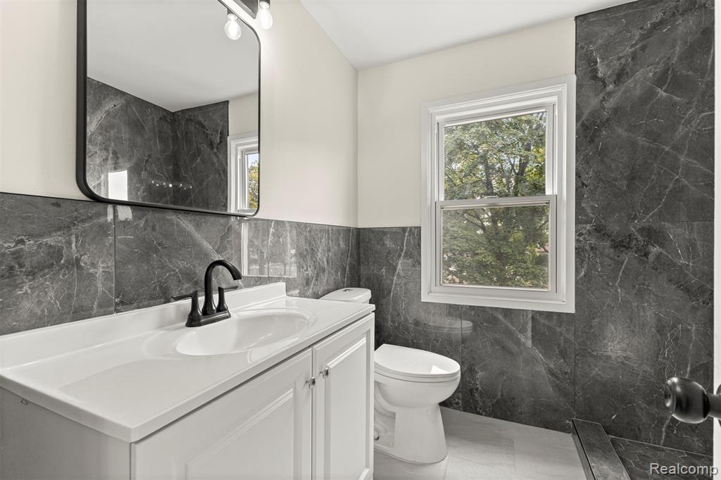 6840 Oakman Boulevard, Dearborn, MI 48126 — Photo 24