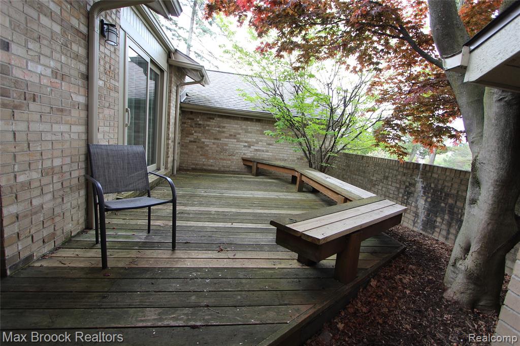 4029 Foxpointe Drive, West Bloomfield, MI 48323 — Photo 5