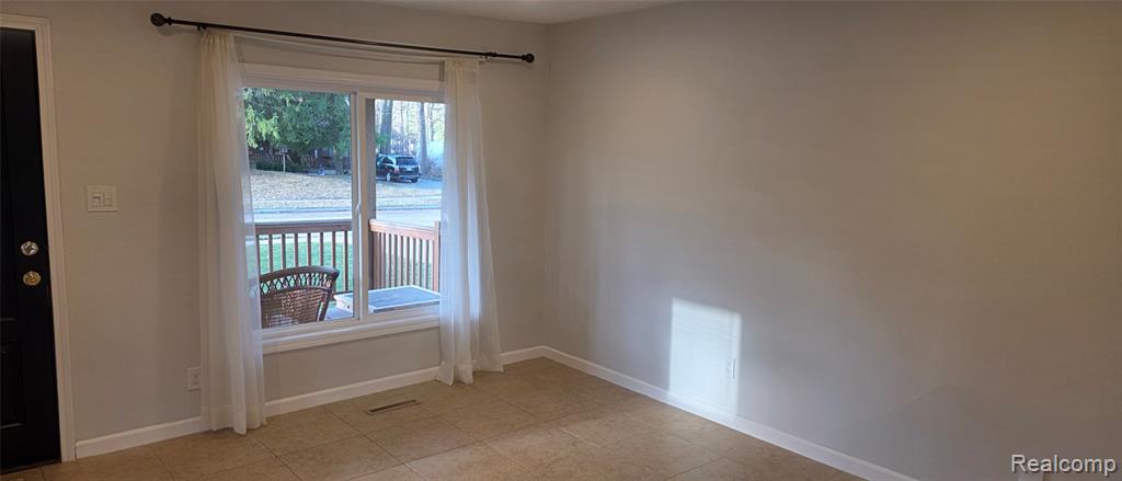 5399 Kreger Street, Sterling Heights, MI 48310 — Photo 12