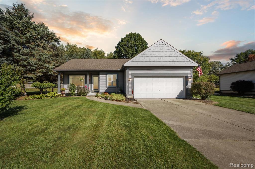 6358 Windham Place, Grand Blanc, MI 48439 — front exterior