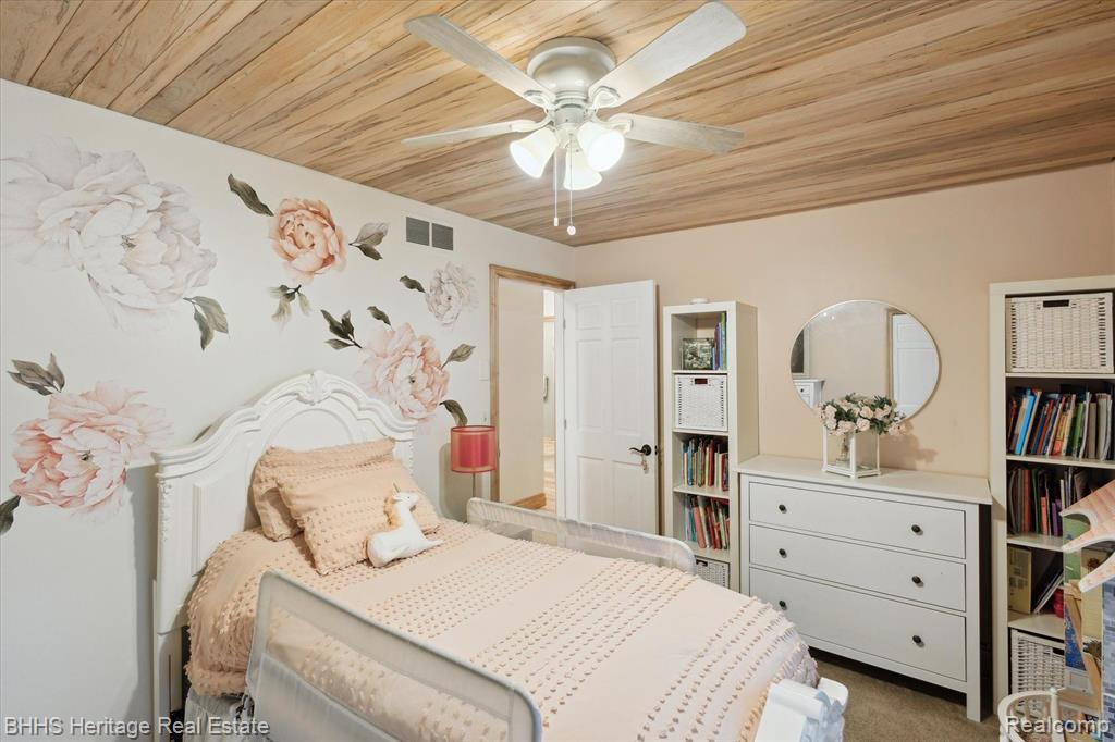 5904 W ALLEN Road, Fowlerville, MI 48836 — Photo 19