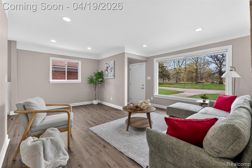 9075 W Parkway Street, Detroit, MI 48239 — Photo 10