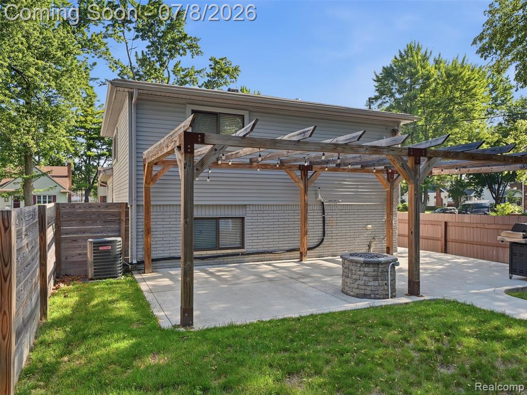828 E 2nd Street, Royal Oak, MI 48067 — Photo 18