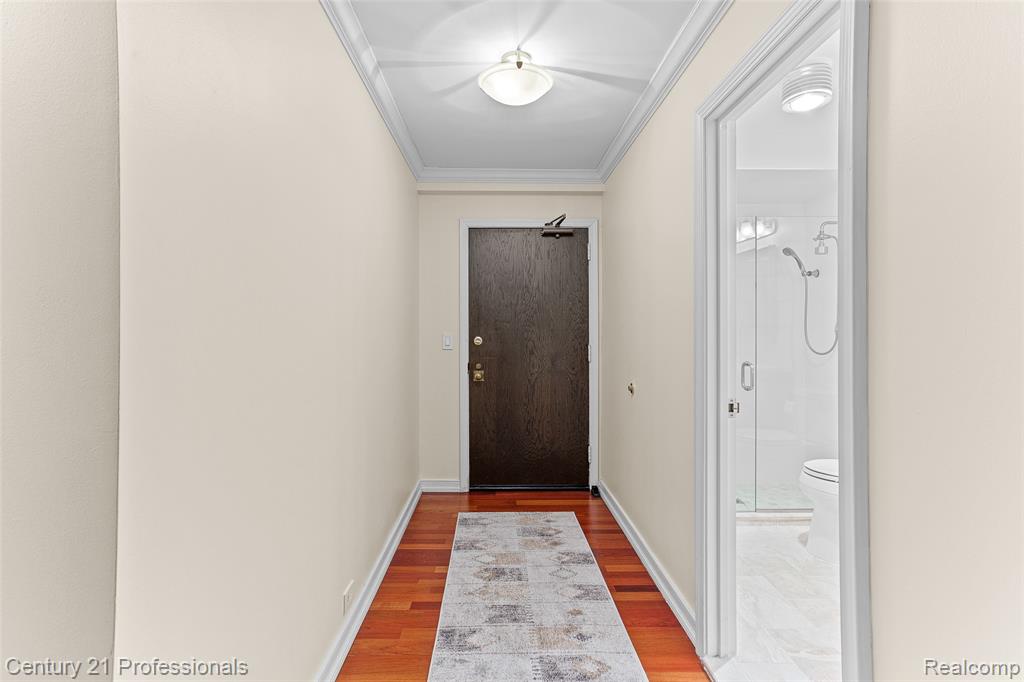 5000 Town Center, 1704, Southfield, MI 48075 — Photo 32
