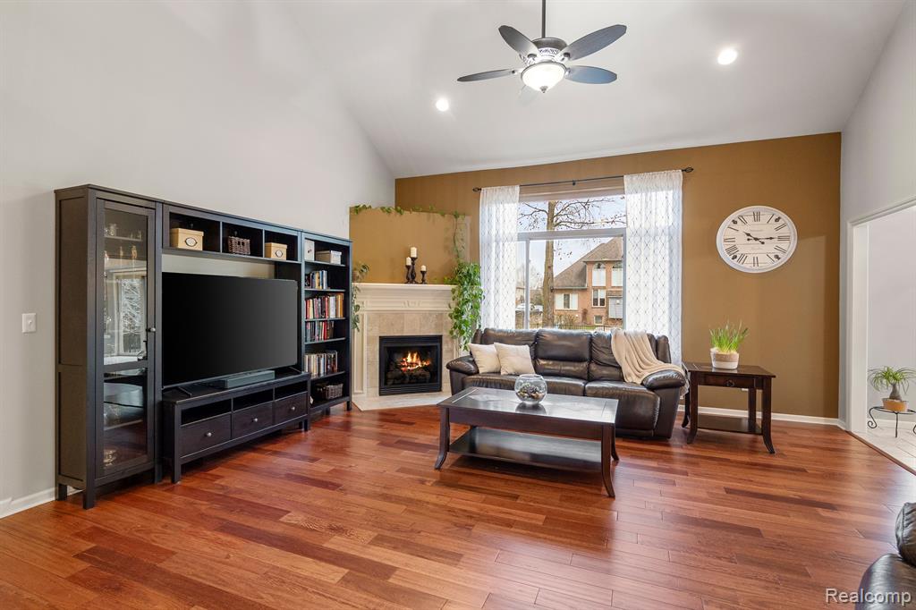 54652 White Spruce Lane, Shelby Twp, MI 48315 — Photo 8