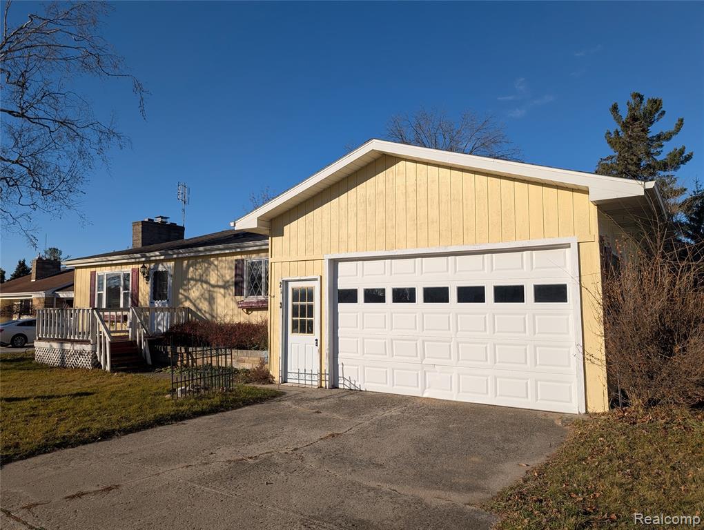 2123 Union Street, Ubly, MI 48475 — Photo 2
