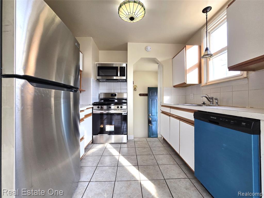 6400 Payne Avenue, Dearborn, MI 48126 — Photo 25
