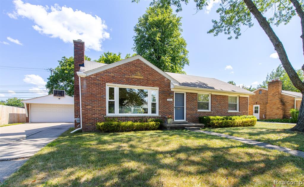3852 Ravena Avenue, Royal Oak, MI 48073