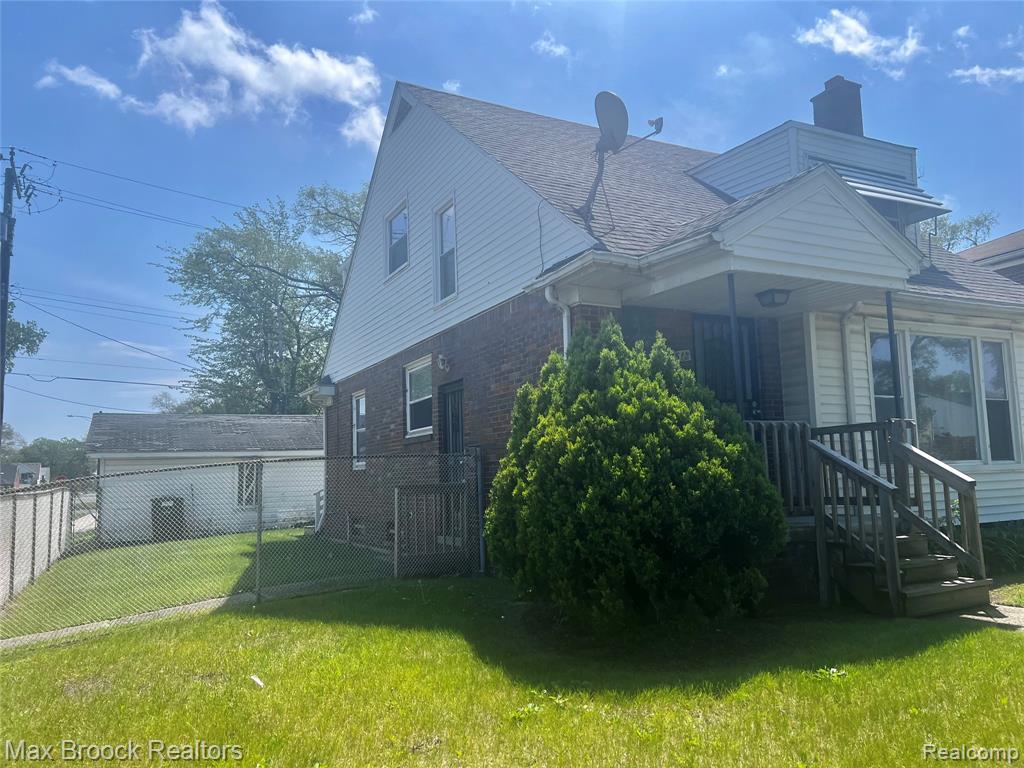 15518 Meyers Road - Photo 2