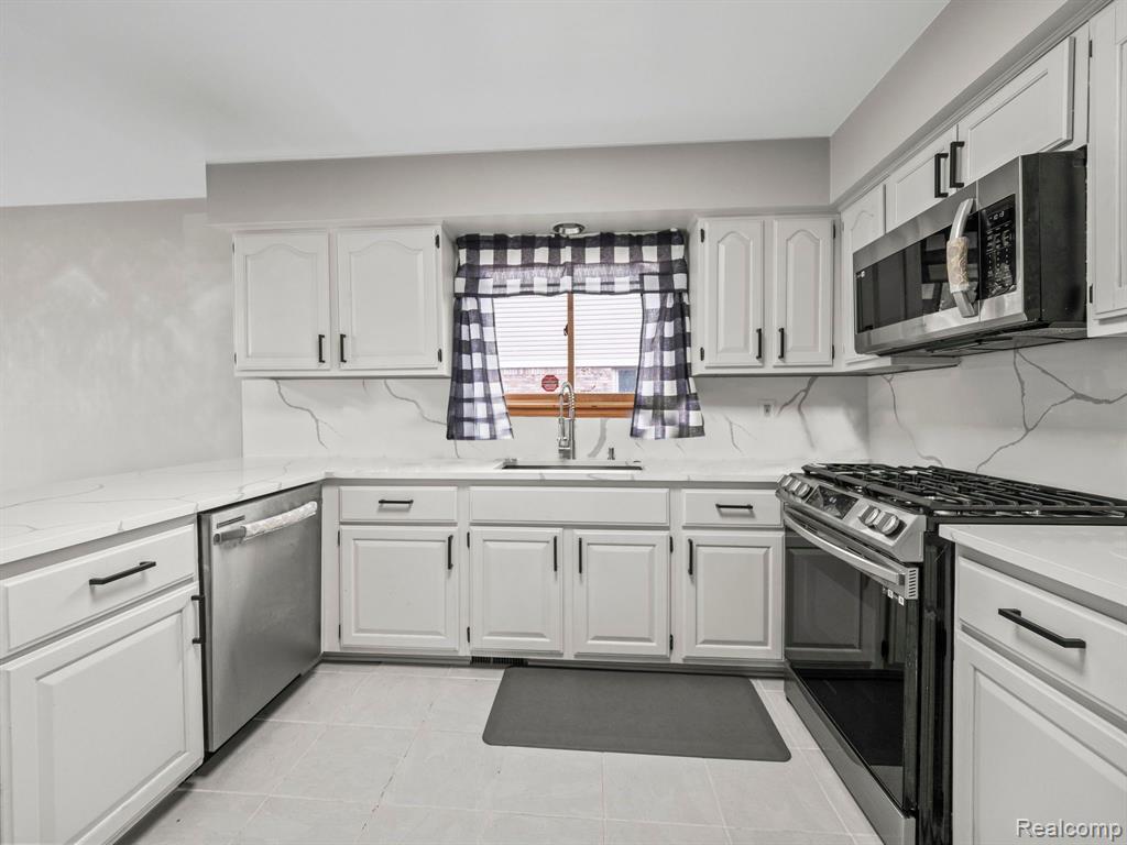 52478 FAWN Drive, Macomb, MI 48042 — Photo 19