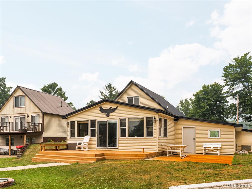 6559 Circle Drive, Harrison, MI 48625 — Photo 31
