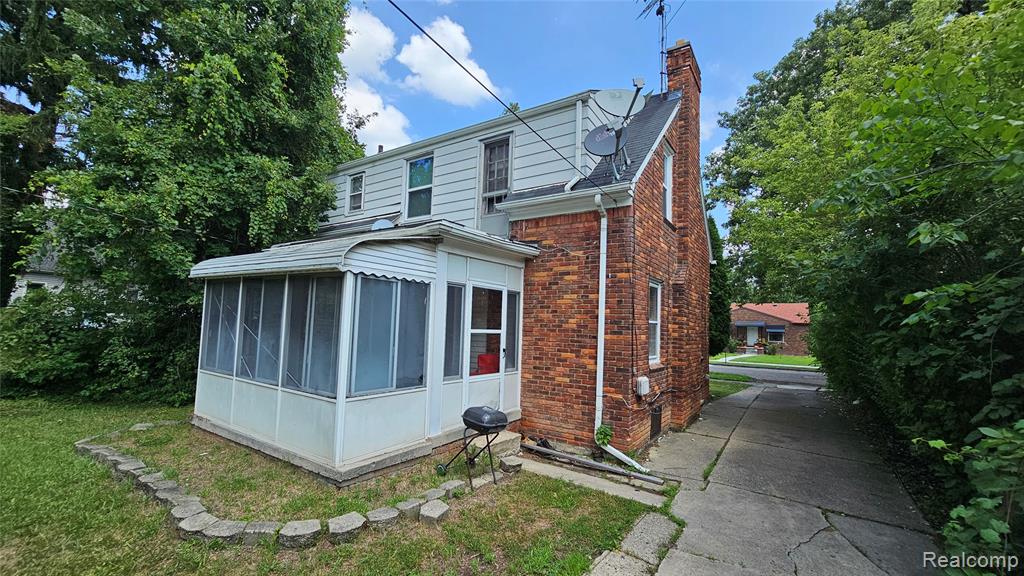 4695 Hereford Street, Detroit, MI 48224 — Photo 27