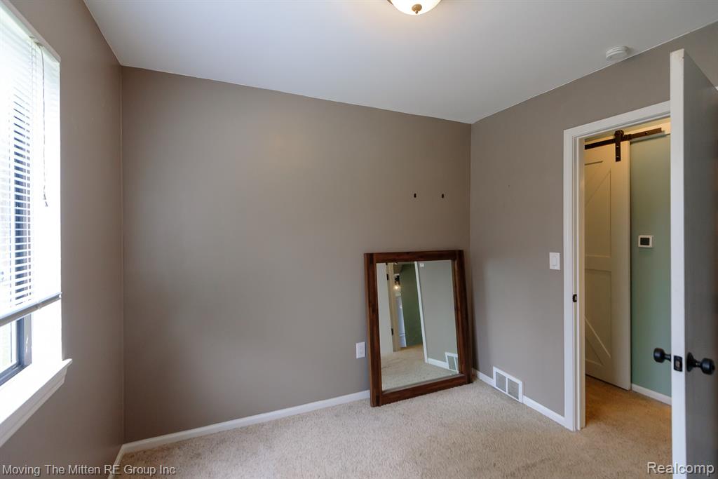 21775 Clemmons Court, Belleville, MI 48111 — Photo 20
