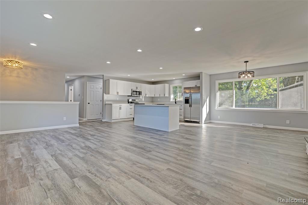 6342 Restwood Drive, Linden, MI 48451 — Photo 4