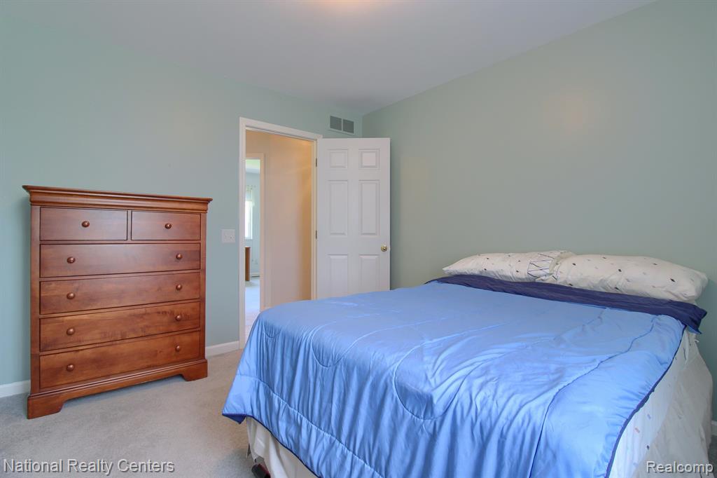 40630 Brecken Ridge Lane, Plymouth, MI 48170 — Photo 26
