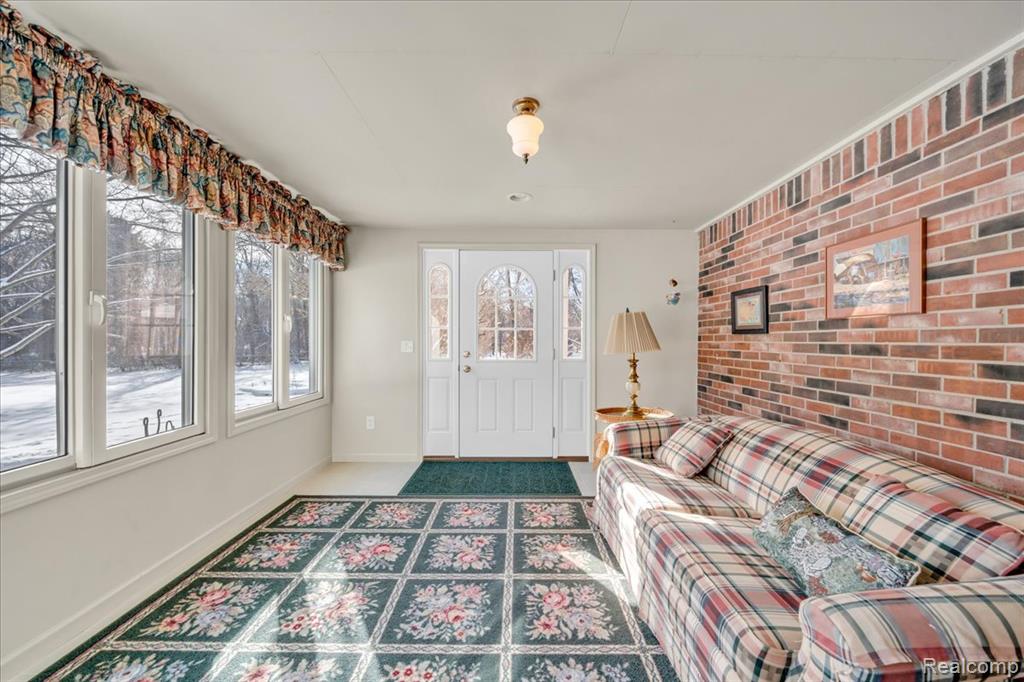 5815 Beechview Drive, Rochester, MI 48306 — Photo 18