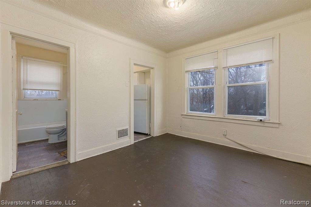 40 1/2 S MARSHALL Street, Pontiac, MI 48342 — Photo 11