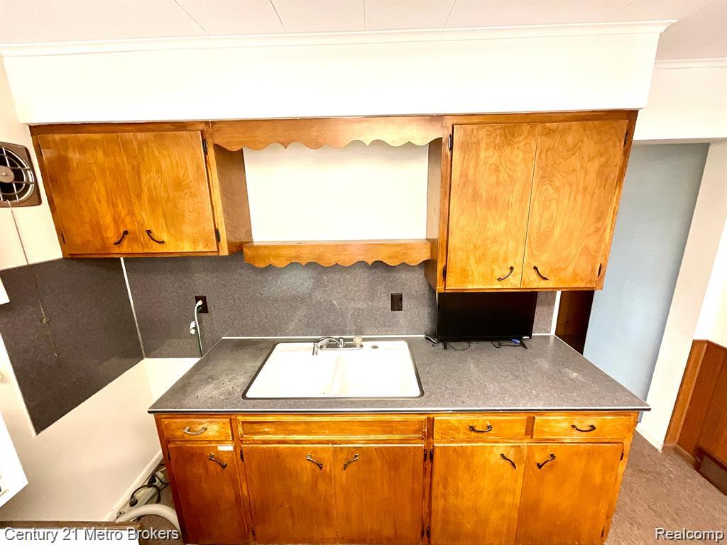 106 N Marquette Street, Durand, MI 48429 — Photo 36